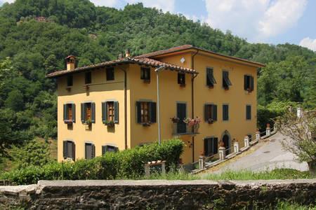 Apartment Poesia Bagni di Lucca Eksteriør bilde